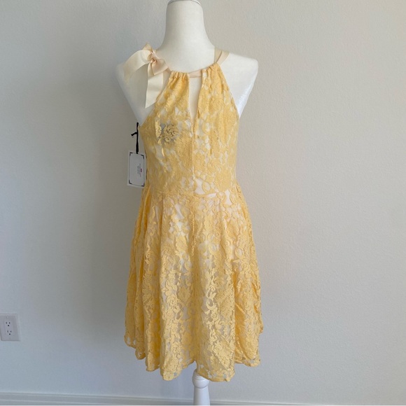 Coconinno Wonder Dress - Lace Yellow - Picture 3 of 11